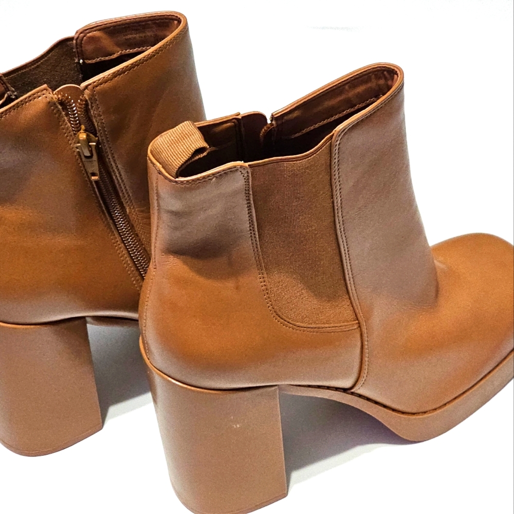 Gianni Bini Brown Leather Platform Ankle Booties Size 10M NWT
